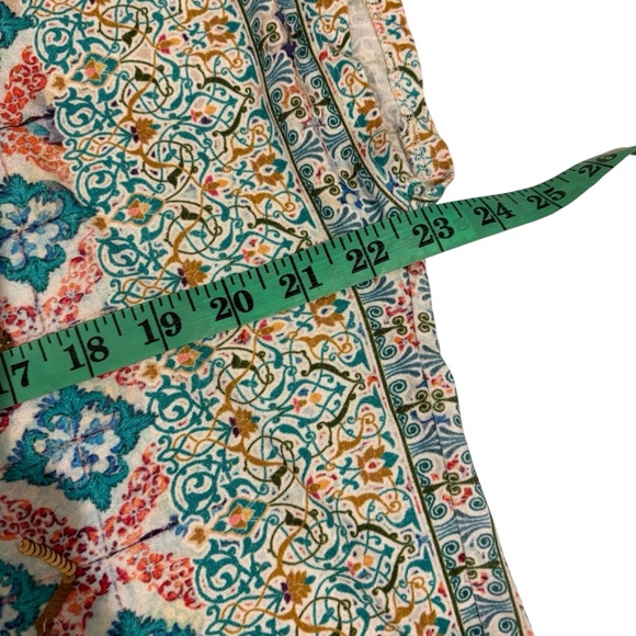 Colorful Patterned Women's Top - Picture 4 of 10